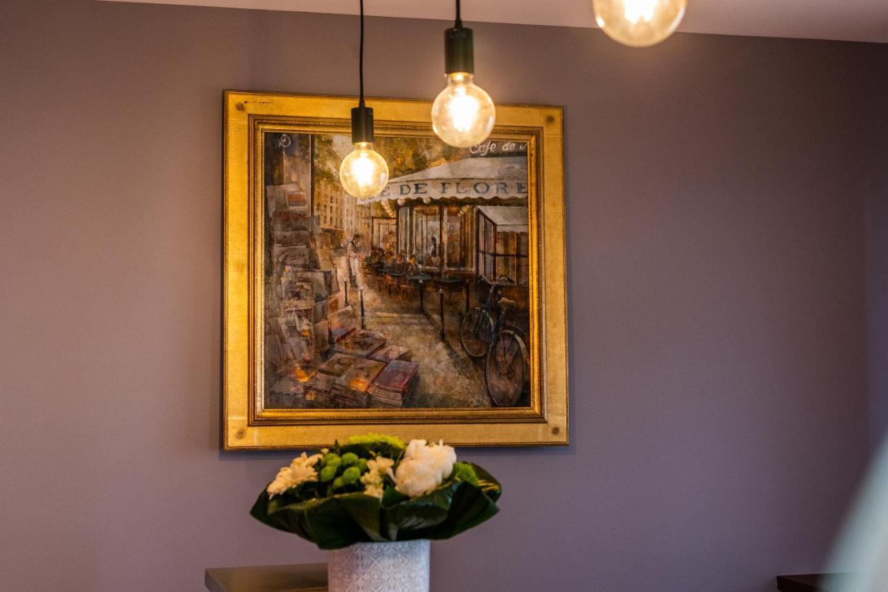 Hotel Newport วิลฟร็องช์-ซูร์-โซน ภายนอก รูปภาพ